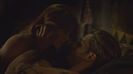 S03E01_279