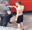 — Acele clipe chiar apartamentul său. Confuzia persistă până în clipa în care o anumită idee îi