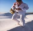 — Simţindu-se puţin prost pentru situaţia în care acesta se afla, fiind extrem de evident că