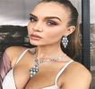 — Îl căpătase faţă de acesta. Când în final brunetul duce ideea la bun sfârşit, privirea şi-o
