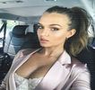— Deşi hotărâtă acum să îi părăsească pe cei doi, intuind de altfel că Zayn o va urma, intenţia