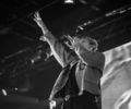 — copilărești, nu că nu m-aș da în vânt după ele, doar mă știi... Cu ajutorul mâine drepte