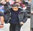 — Produc curbarea buzelor din nou. Totuși, nu recurge la niciun fel de răspuns căci bula