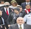— Dacă la începutul contactării blondei putea recunoaște că se simțea oarecum bine,