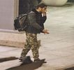 — Dinaintea acesteia, o altă fereastră care bineînţeles oferea o imagine la care nu s-ar fi