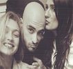 — Rostită de către acesta, referitoare asupra aceluiași subiect, anume blondina din vecini,