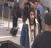 — Cu toate că îi oferă posibilitatea de a-şi exprima vocal gândurile, în timp ce începe să se