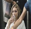━ „Care parte din <ne despărţim> n-ai înţeles-o?” prima replică ajunge rostită chiar de către