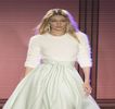 ━ La auzul acele propuneri venite oarecum într-o manieră indirectă, buzele i se între-deschid