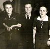 1940 PARINTII MEI[ST] LA UN SPECTACOL