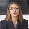Ochii i se lărgesc în momentul în care Christian îi povestește despre cum stau lucrurile în