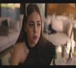 Ajungând la spital, Selene coboară din mașină și văzându-l pe Alaric decide să meargă