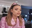 sigură că în curând va avea ocazia să vorbească cu sora ei și de altfel, aceasta să și răspundă.