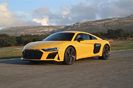 2020-audi-r8-coupe-front-view-driving-carbuzz-497211-1600