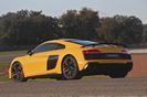 2020-audi-r8-coupe-rear-angle-view-carbuzz-658542-1600