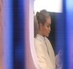 — 　La vederea acelui gest al brunetului, intuind de fapt că discuţia telefonică avea să