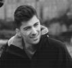 — Aruncă treptat mici priviri spre chipul acesteia, aflat astfel în așteptarea unui răspuns, o