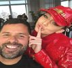 —  De una singură; Iar pe lângă asta, ar trebui să te ocupe viaţa ta, nu a fostului tău „iubit”,