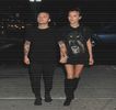 — Sfârşitul conversaţiei cu blondina de mai devreme reuşise oarecum să-i „scufunde corbăiile”,