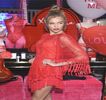 — Una joasă, dat fiind că îşi pierduse complet glasul, i se adresează din nou. „Te urăsc.”