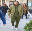 — Aprobând în minte parcă fiecare cuvânt în parte. Întrebarea poate retorică, ce urmează