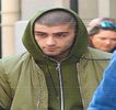 — Şi mai ales, să pătrundă în interiorul vehiculului; iar de îndată ce privirile lor li se întâlnesc