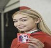 —  Oră târzie avea să arate atrăgător. Câteva gânduri i se tot perindă prin minte, inclusiv