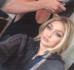 —  Îşi conclude vorbele la două secunde distanţă, şoptindu-i: „Nu mai am nevoie de timp ca
