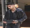 — Căpătate din partea acesteia îi produc eliberarea câtorva gemete, muşchii spatelui