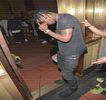 — Analizează trăsăturile acesteia frumos conturate de un machiaj destul de natural (ei bine,