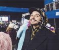 ̷͡︽.　· Îmi rotesc evident ochii, însă nu dau glas vreunui răspuns la întrebarea ei. Cobor și eu -