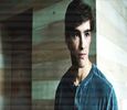 ━ Îmbată-te și răzbună-te pe el. Învață de la mine, cel pe care s-au răzbunat zeci de fete.❞