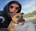✄♔. [cl] [#imediat ce vede catelul liber se ridica vrand sa ajunga la catel cumva sa
