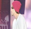 — Chiar dacă sesizează intenţia ei de a se apropia, nu recurge la vreo bruscă mişcare, sau