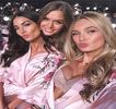 — 　 Respectiv o pereche de pantaloni scurţi. De asemenea, renunţă la sutien şi asta