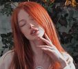 ╼ Zâmbetul îi înflorește când îi vede reacția și îi acompaniază râsul. “Mmm, sinceră să fiu