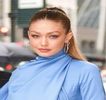 —  Tumultul de întrebări cu care este asaltată îi produce o mică încruntătură la nivelul frunţii,