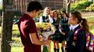 Luna y Matteo con las chicas
