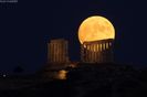 Luna plina in Capricorn - Cape Sounion, templul lui Poseidon, Grecia