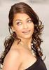 bond_21_march05_aishwarya_rai[1]