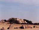 Monte Alban. Piramida
