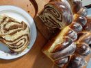 Cozonaci cu nucă,  nucă de cocos și stafide.