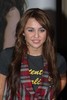 miley-cyrus_COM-breakout-berlin2008oct27-0002