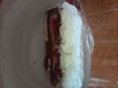 Tort cu 2 creme, biscuiti si jeleu