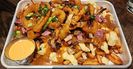 Poutine - Traditional food from Quebec - Mancare traditionala din Quebec
