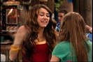 Achy-Jakey-Heart-Part-One-hannah-montana-9155241-720-480[1]