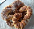 Cornuri cu crema de nuca si ciocolata