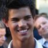 Taylor_Lautner_1240250397_4