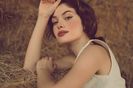 HappyPill got 　¹²Capucine deVargnes.