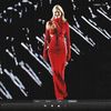 ،29.11 Ꜥℐẹṇṇẹṛ on ²³⳽ep in Paris, France; at the L’Oréal Paris Fashion Show.